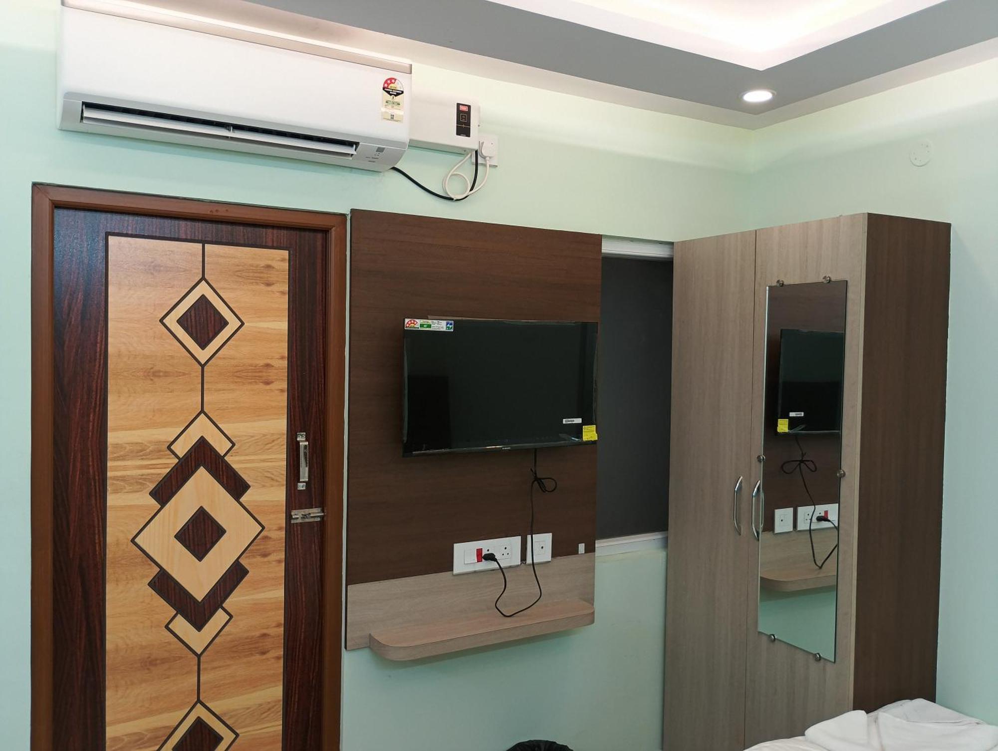 Tiruvannāmalai Malar Park酒店 客房 照片